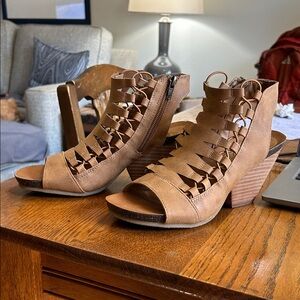 Stylish Brown Wedge Sandals